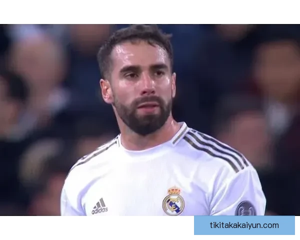 卡瓦哈尔在赛季中的表现分析：风格稳定，持续提升防守与进攻贡献。